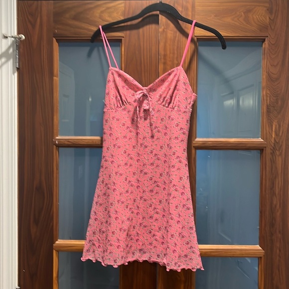 Pink floral mini babydoll dress with spaghetti straps - Picture 1 of 3